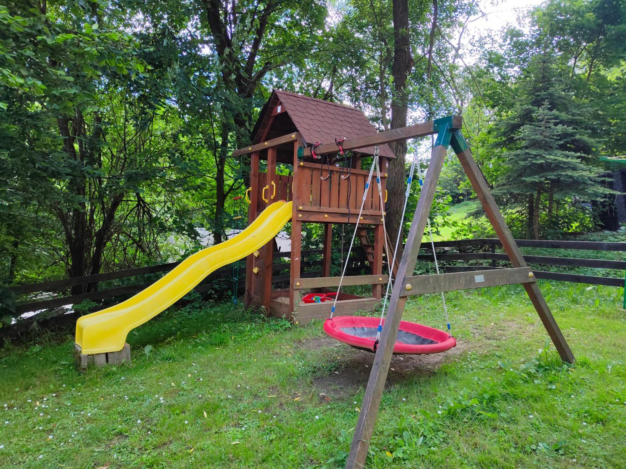 Apartma Gister Ski And Wellnes 捷克布杰约维采 外观 照片